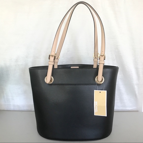 ⭐️ LAST 1 ⭐️ MK Jet Set medium black leather tote - Picture 4 of 8